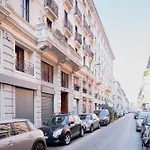 Compact And Charming Studio Porta Venezia