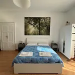 Molis\'S House