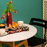 The Best Rent - Spacious One-Bedroom Apartment Near The Columns Of San Lorenzo