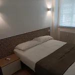 Nice Cozy Apartment Next To Loreto