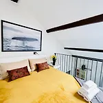 Cozy Loft In A Fashion District Of Milan