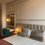 Suite 3 Minutes\' Walk From The Duomo Cathedral