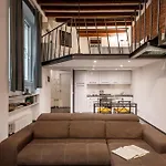 Charming Loft In Milano Isola