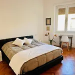 Splendida Casa-Centro Milano-Canonica-Sempione