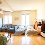 Ihost Apartment - Niccolini 21