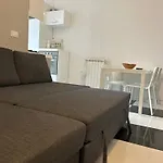 Ampio Bilocale Sui Navigli Milano