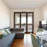 Sweet Milano Apartment - With Balcony