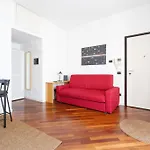 Comfy Studio Only 900M From Affori Fn Station!