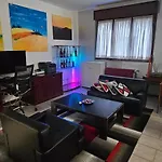 Milan Condo Ideal For Families,Pets,Business