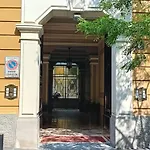 Frida\'S Room House