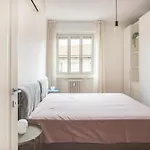 Isola Milano Apartment