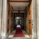 Viale Brianza Apartment