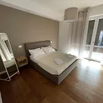 Morivione Apartment - Bocconi Free Parking