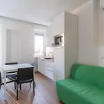 Cimiano Suite 22, New Apartment