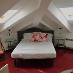 Mercanti Attic Version