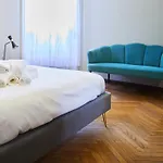 Sant\'Ambrogio Charme Apartment
