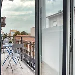 Sleek City Abode In Maciachini Milan
