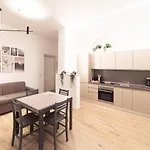 Hbhall Porta Romana Suite