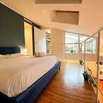 Navigli Design Apartment With Balcony