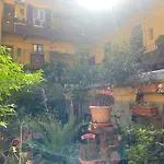 Urban House - Charming Home Navigli Milan Center