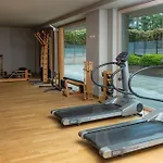 Gym And Pool Exclusive Apartment