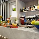 Hotel Gamma