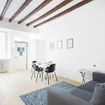 Easylife - Appartamento Con Balcone Pta Venezia