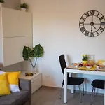 Xenia Apartments - Modern, Quiet And Cozy Apartment