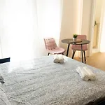 Bos1 - Central Station • New Chic Apartment •