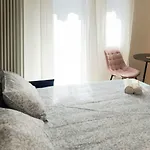 Bos1 - Central Station • New Chic Apartment •