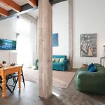 Del Re House, Parking Free