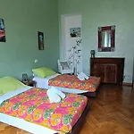 Green Tricolore