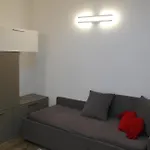 Luminoso Bilocale Zona Tibaldi Bocconi