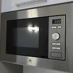 Luminoso Bilocale Zona Tibaldi Bocconi