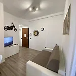 Casa Pomezia-Central Station New Apartment
