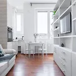 Nice And Cozy Studio In Porta Romana By Easylife