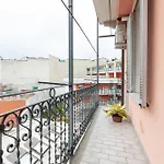 Stylish Studio Skyline View Modern Amenities