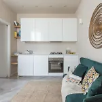 Stylish Studio Skyline View Modern Amenities