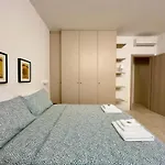 Navigli Apartments