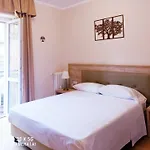 Guesthouse Central Station Group - Via Ponte Seveso 18