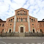 Milano Elegance At Home