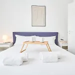 Spacious Flat Close To Fondazione Prada & Metro