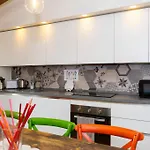 Canonica Attic Apartment