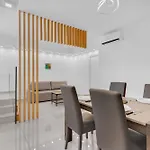Ma6 - Duomo - Luxury Large Apartment - Central