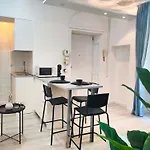 S&M Apartments \