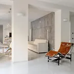Brera - Bright And Cosy 2 Bedrooms Apt- Via Solferino