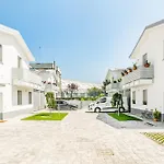 Luxury Villa - Exclusive Property With Private Box