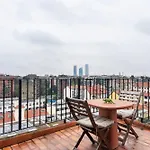 Bilocale Design Con Terrazza - De Angeli