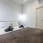 Central Station, Luxury & Modern With All Comfort!