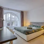 Duomo 10 Min - Lovely Apartment In The Center